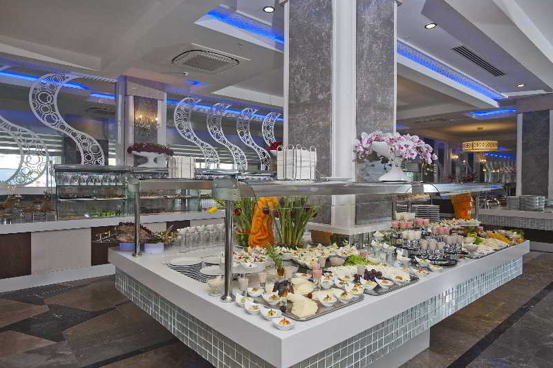 Crystal Waterworld Resort & Spa