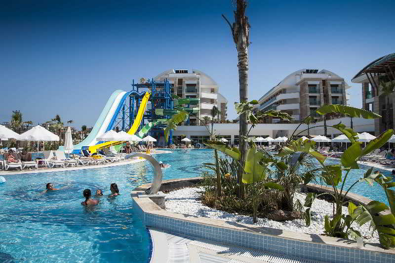 Crystal Waterworld Resort & Spa