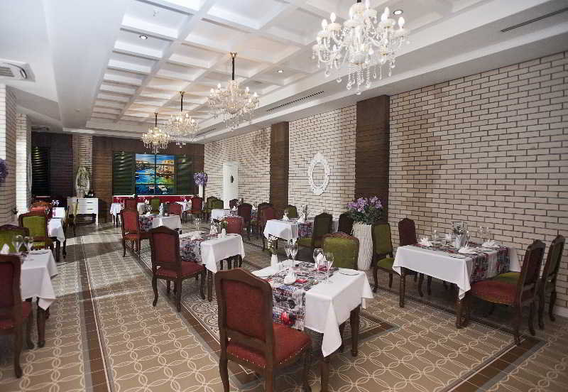 Crystal Waterworld Resort & Spa