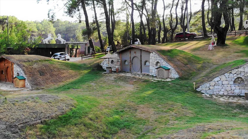 Olympos Toprak Evleri