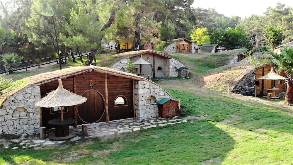 Olympos Toprak Evleri