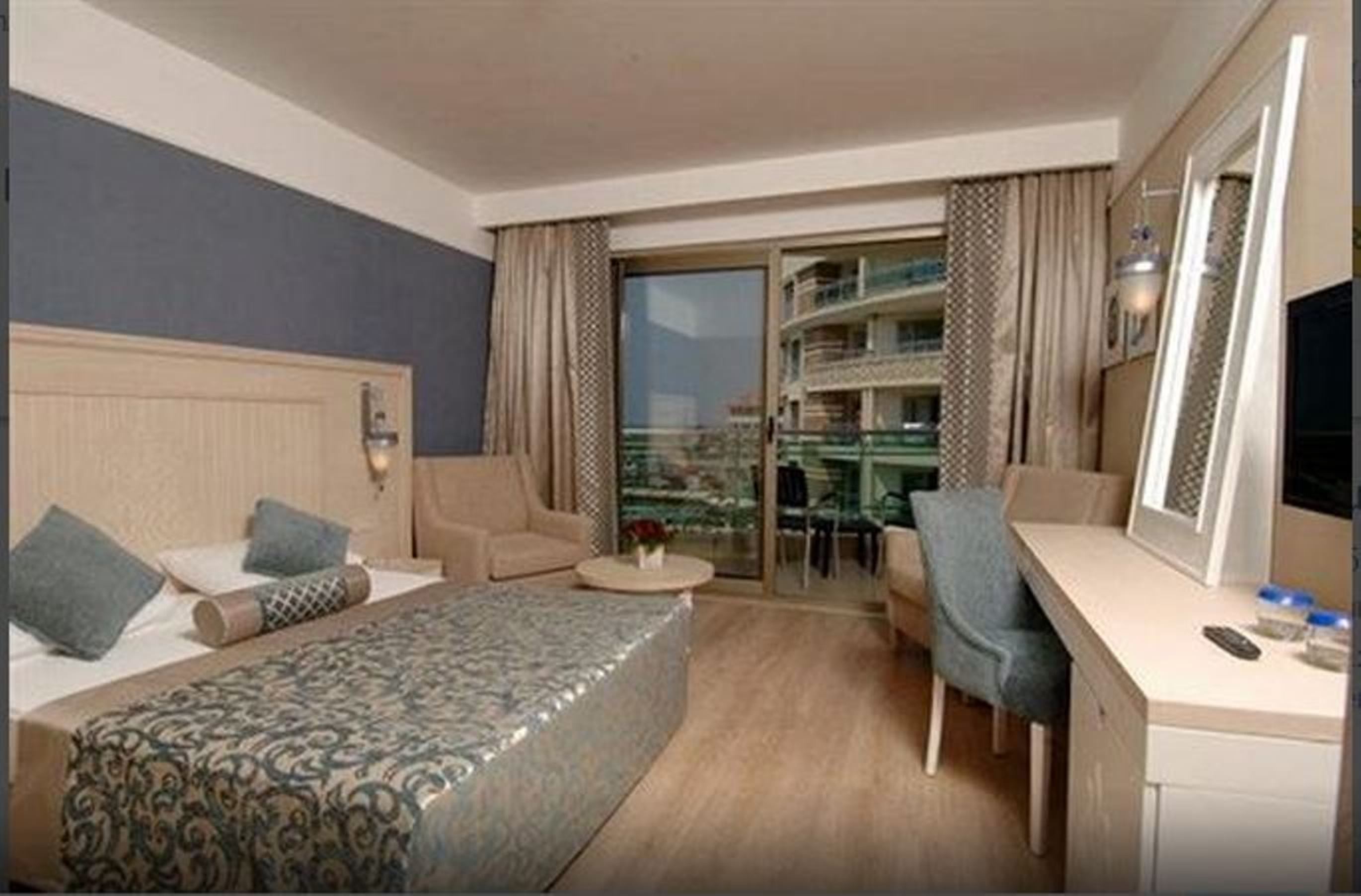 Seamelia Beach Resort & Spa