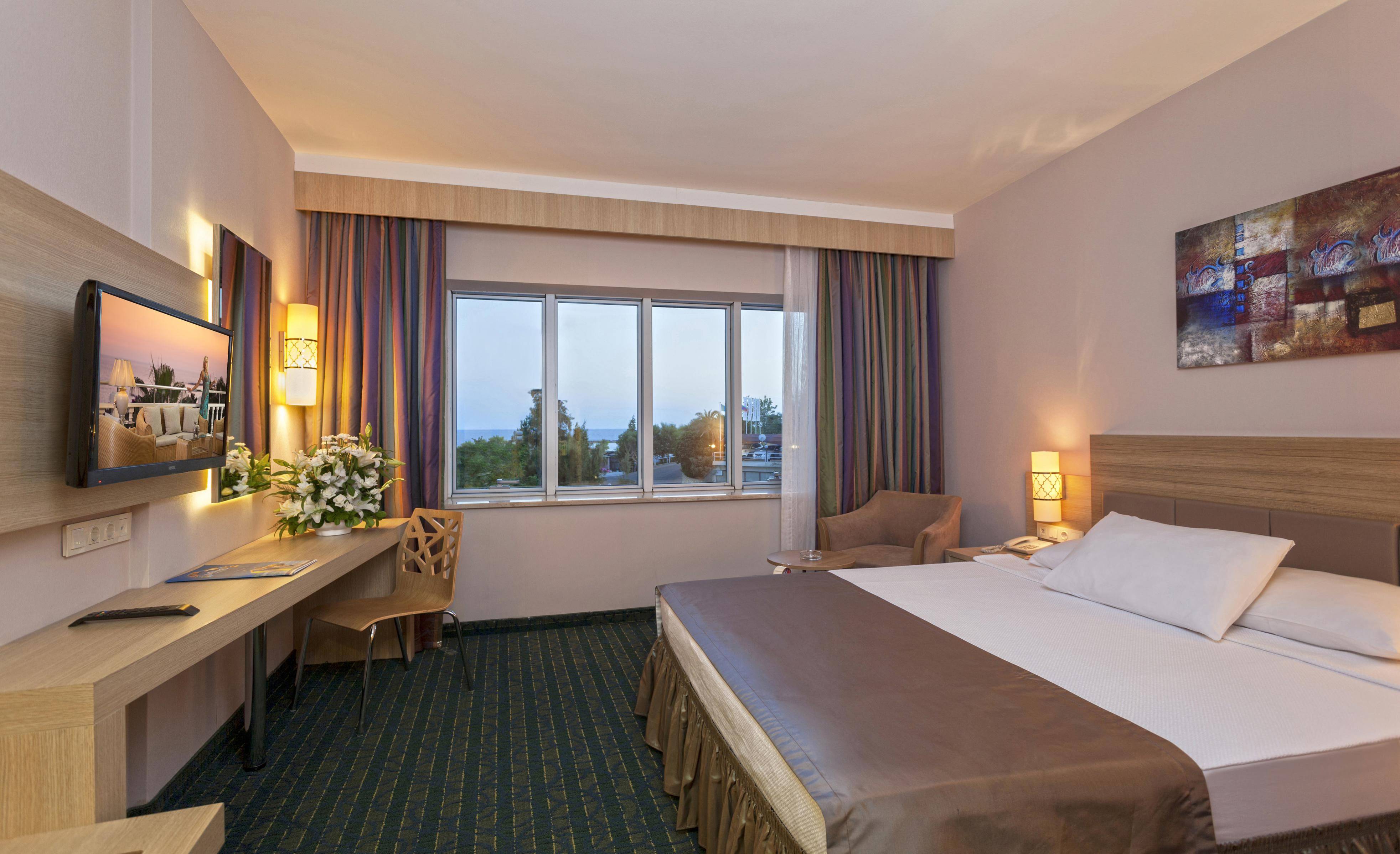 Justiniano Moonlight