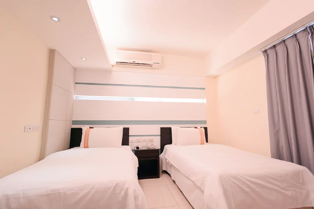Kiwi Express Hotel Kaohsiung Station
