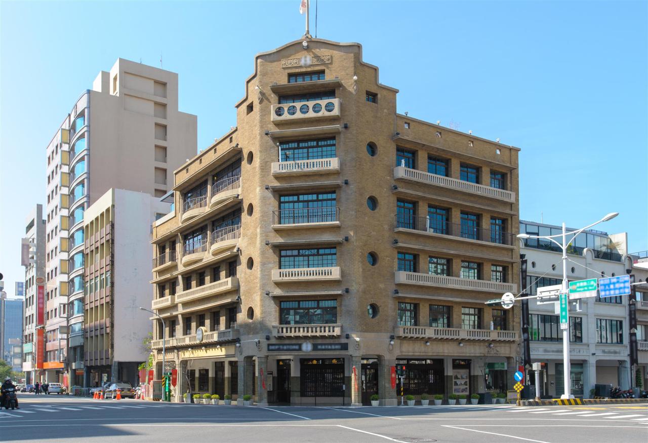 Royal Group Motel Tainan Branch