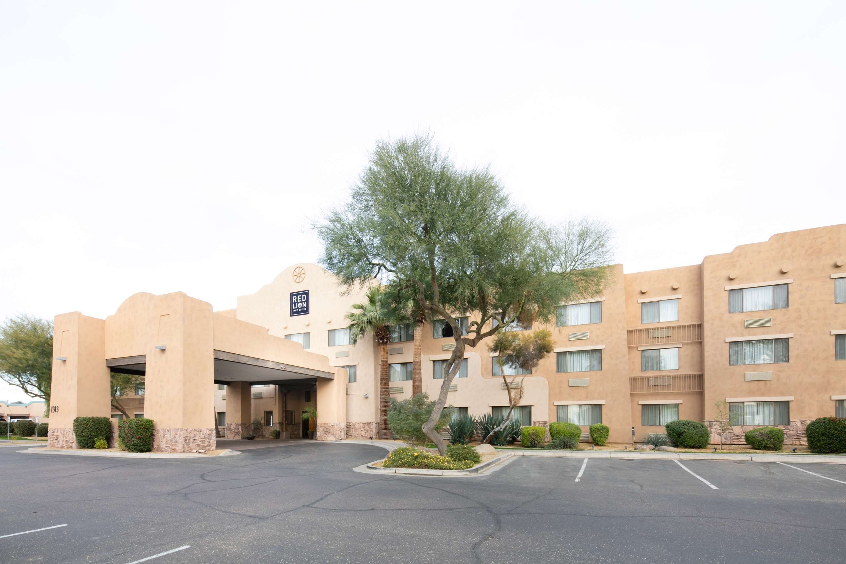 Red Lion Inn & Suites Goodyear West Phoenix