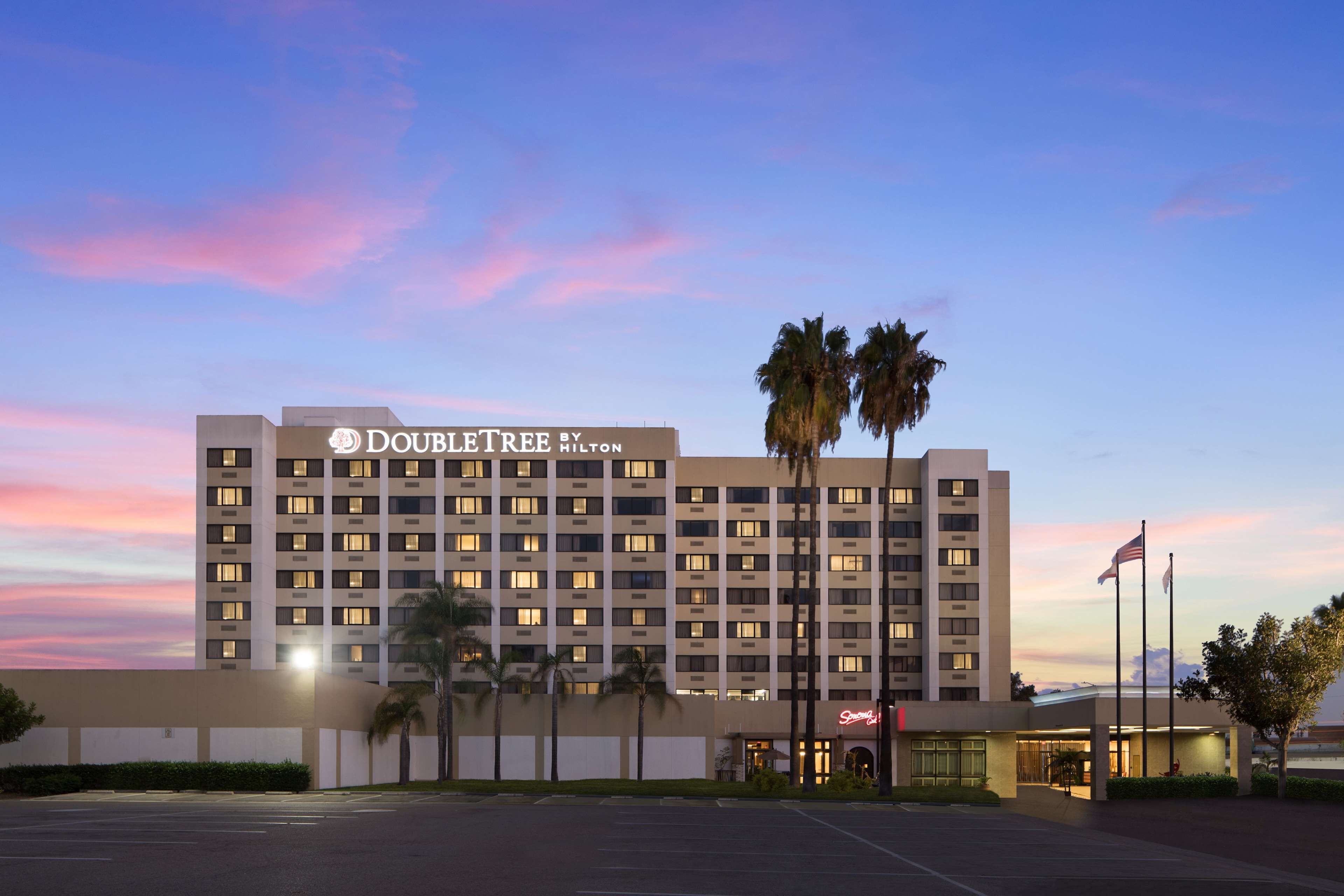 DoubleTree by Hilton Hotel Los Angeles Norwalk