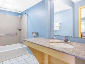 Days Inn by Wyndham Albany