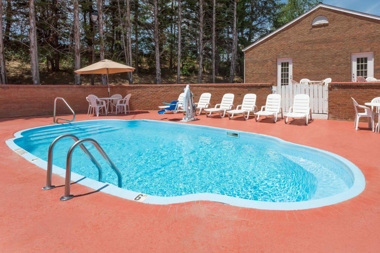 Quality Inn Cornelia