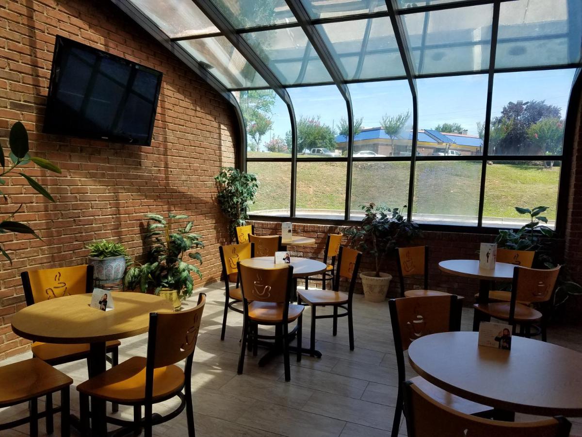 Quality Inn Cornelia