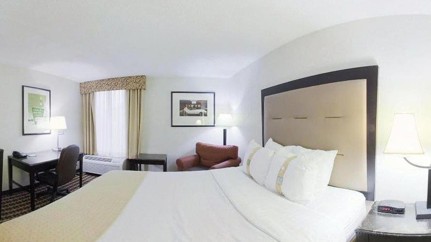 Ramada by Wyndham Gainesville