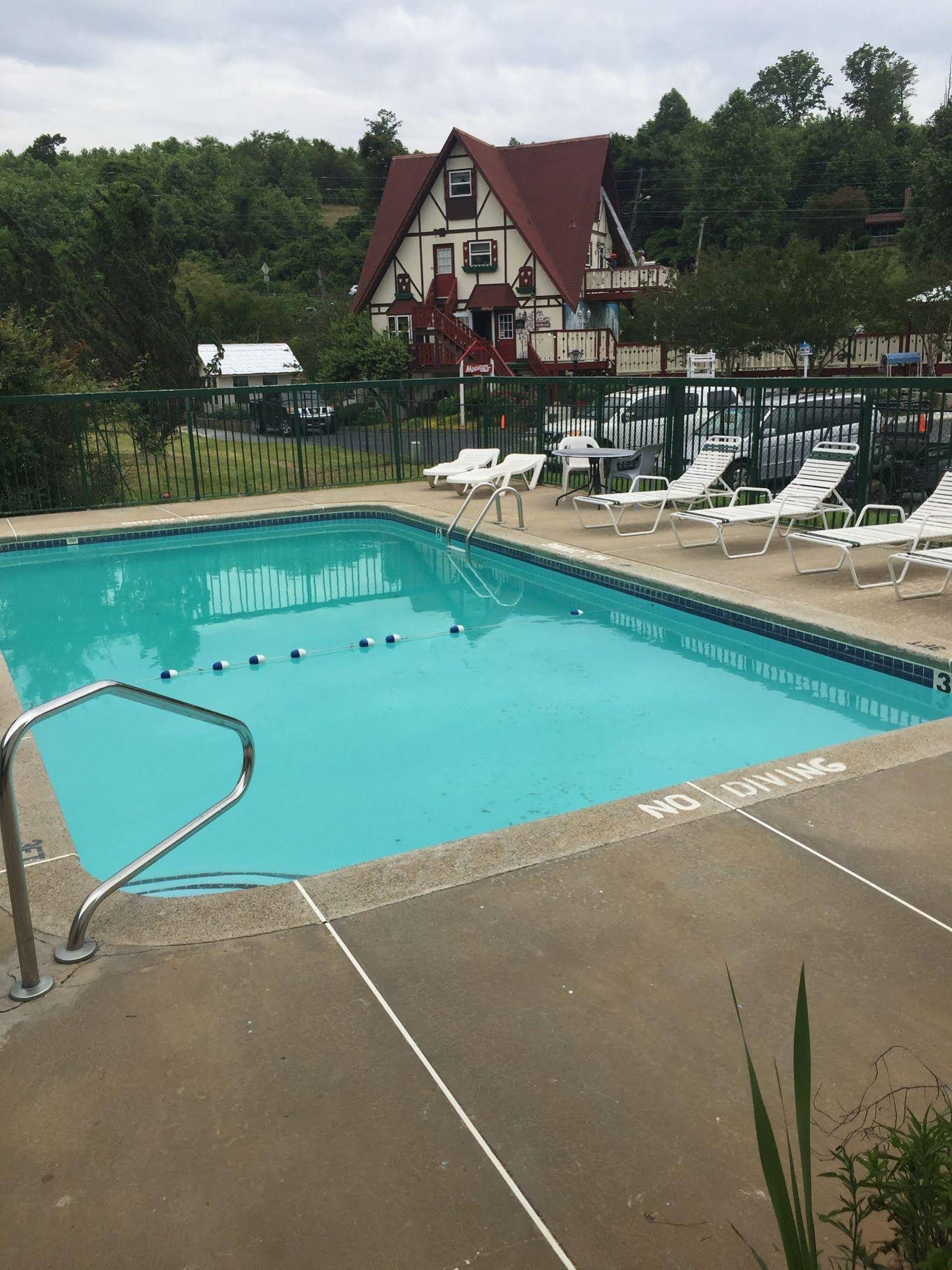 Budgetel Inn and Suites