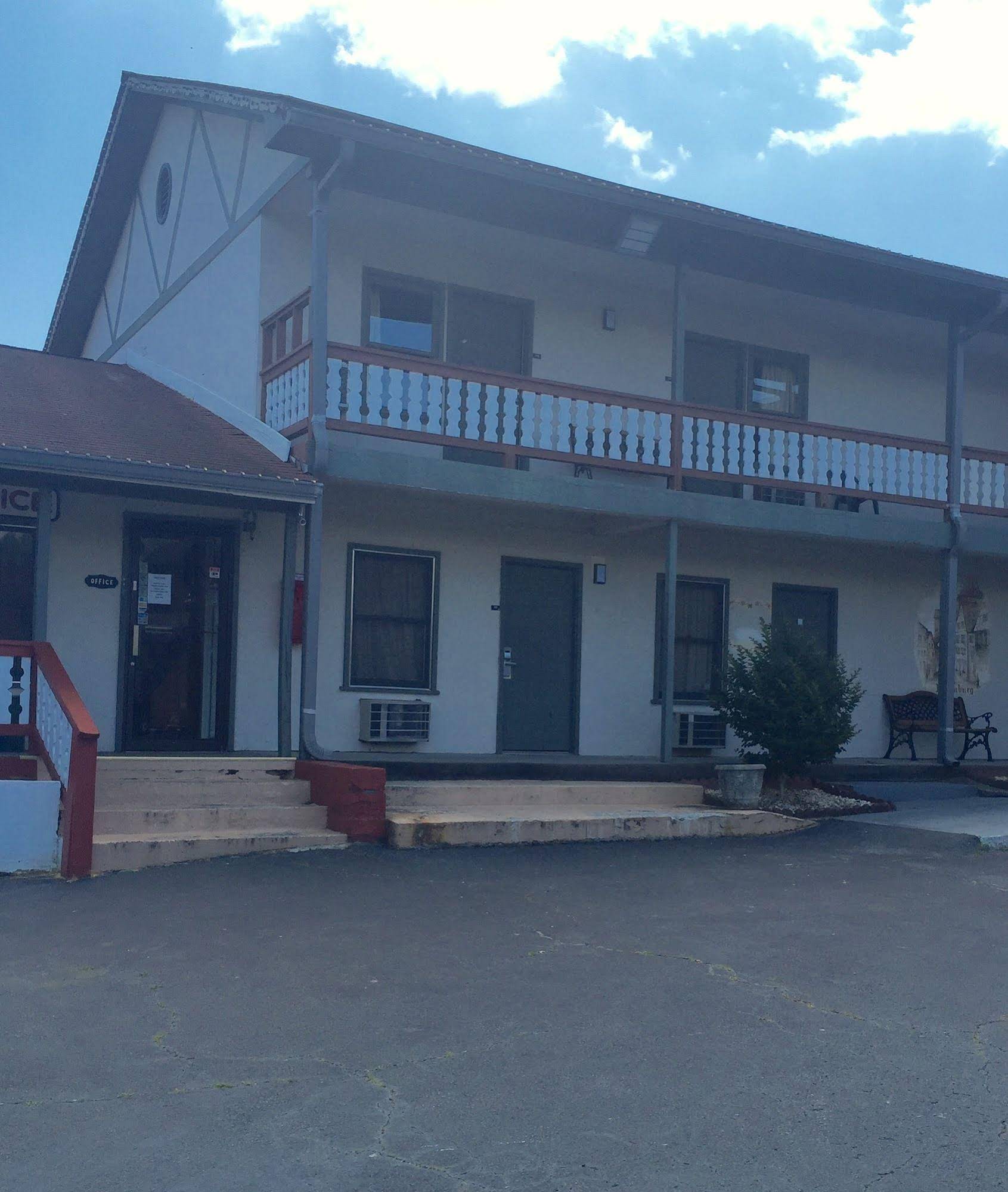 Budgetel Inn and Suites