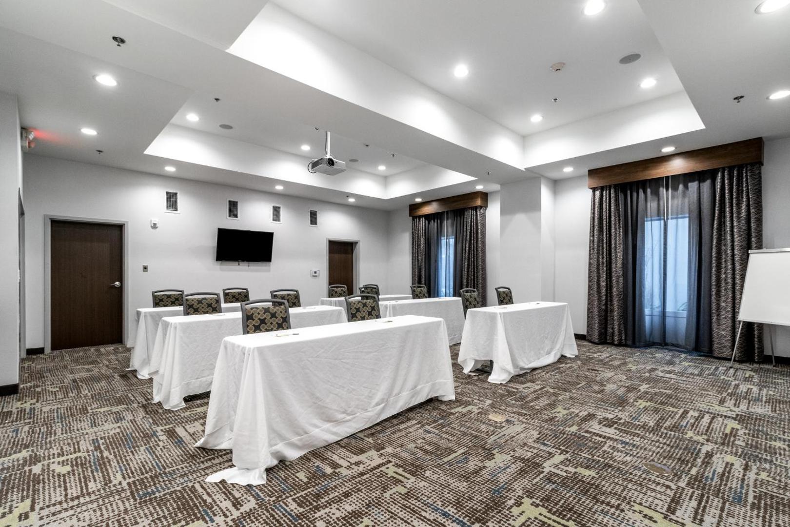 Hampton Inn Locust Grove