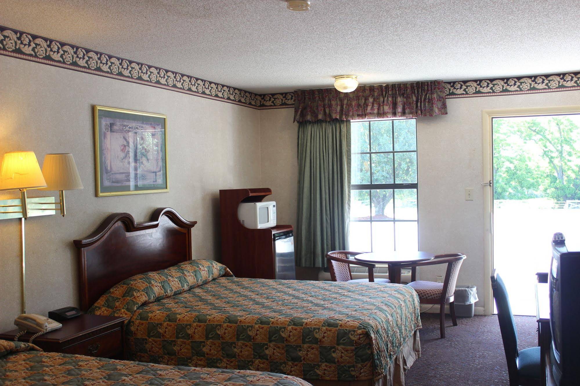 Deer Acres Inn