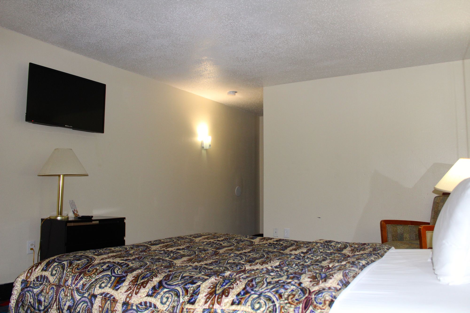 Rite4us Inn & Suites
