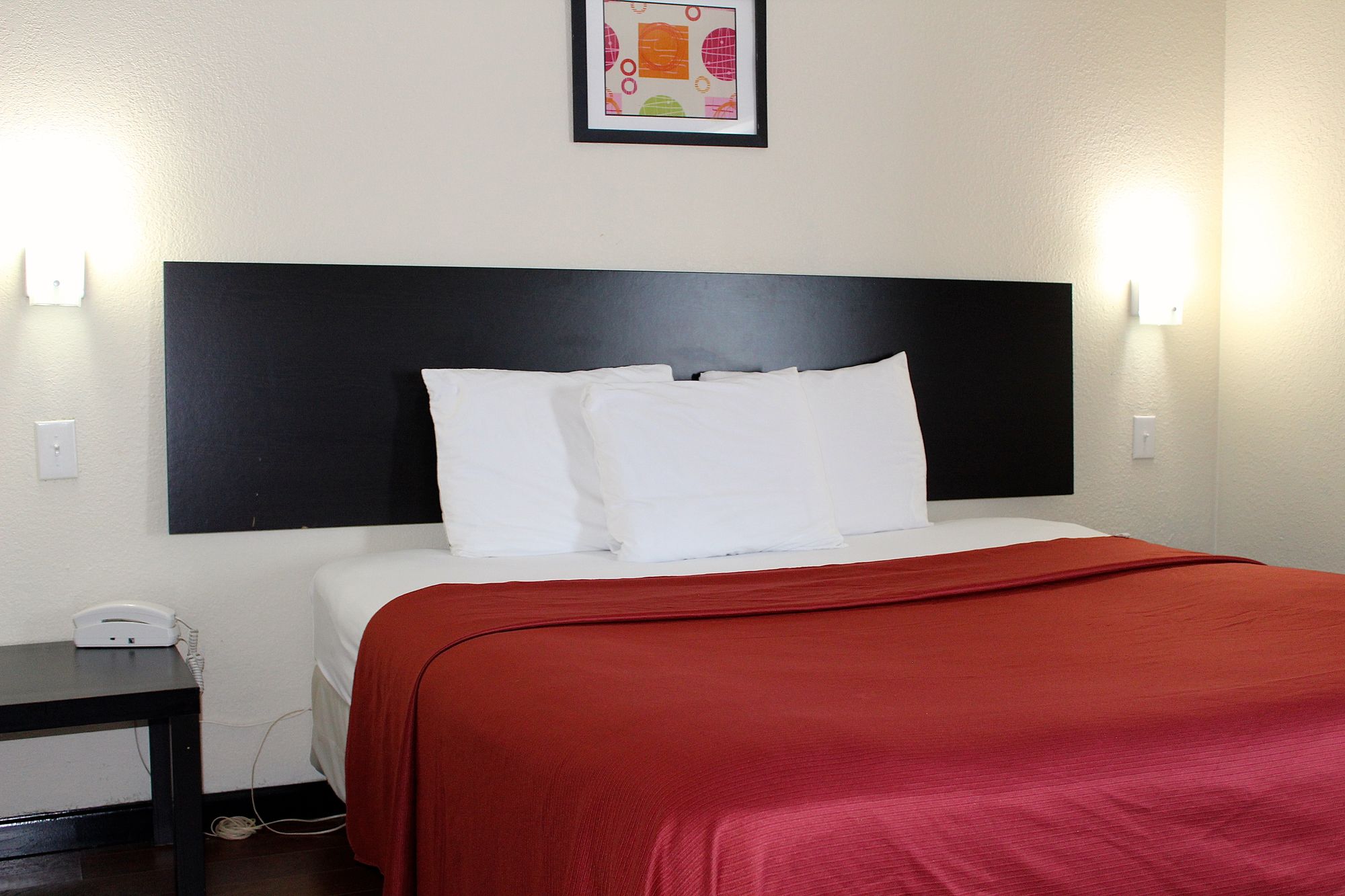 Rite4us Inn & Suites