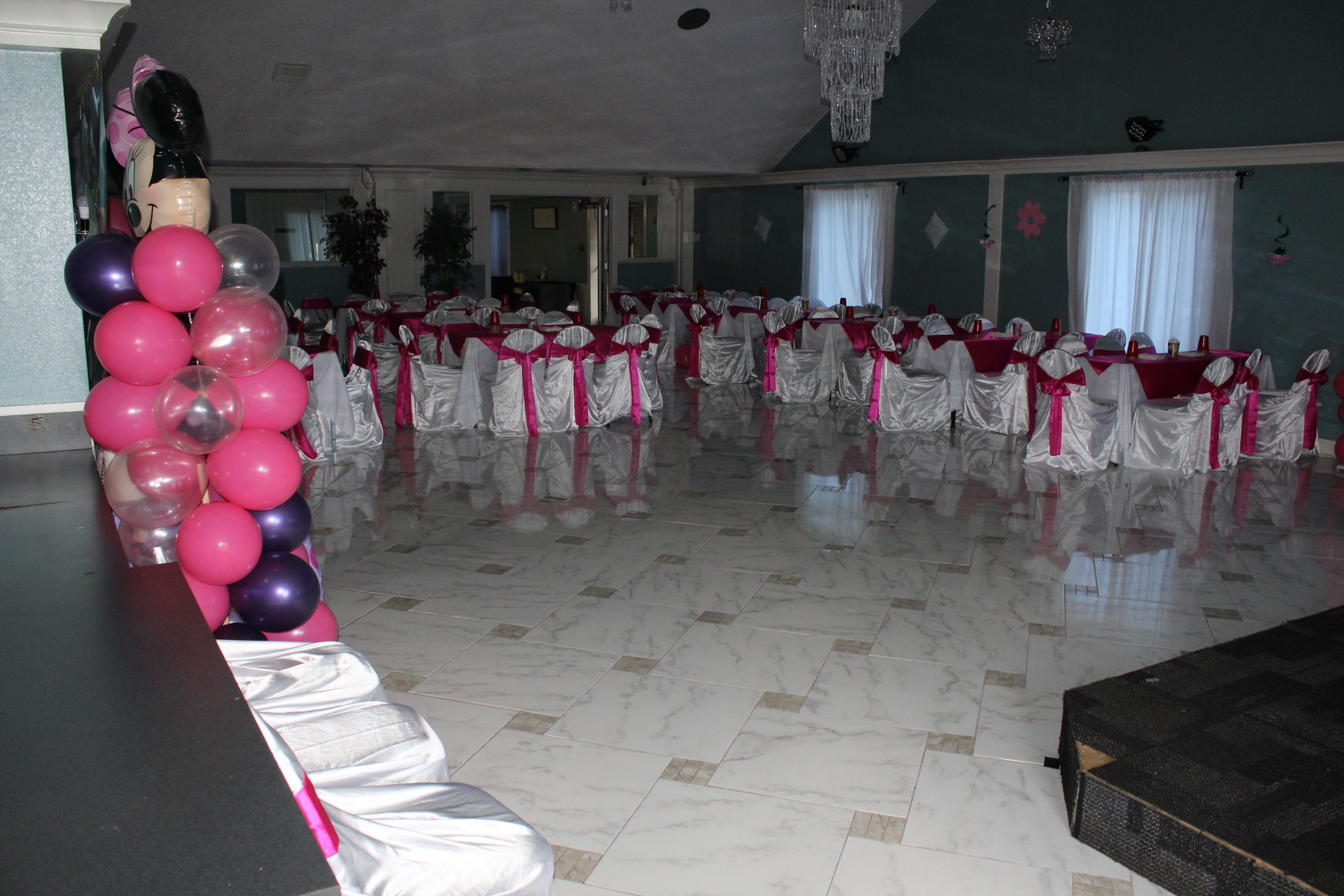 Rite4us Inn & Suites