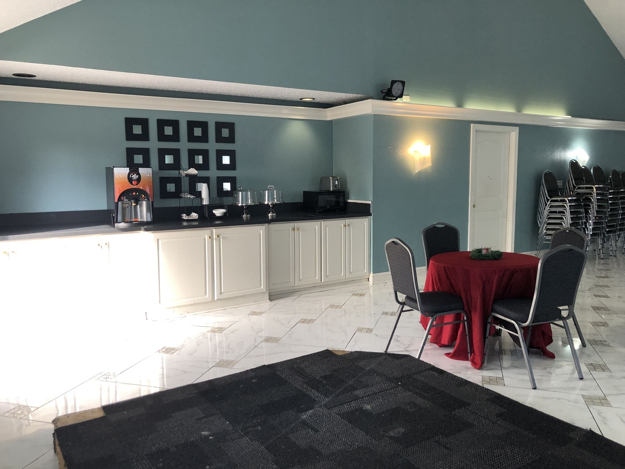 Rite4us Inn & Suites