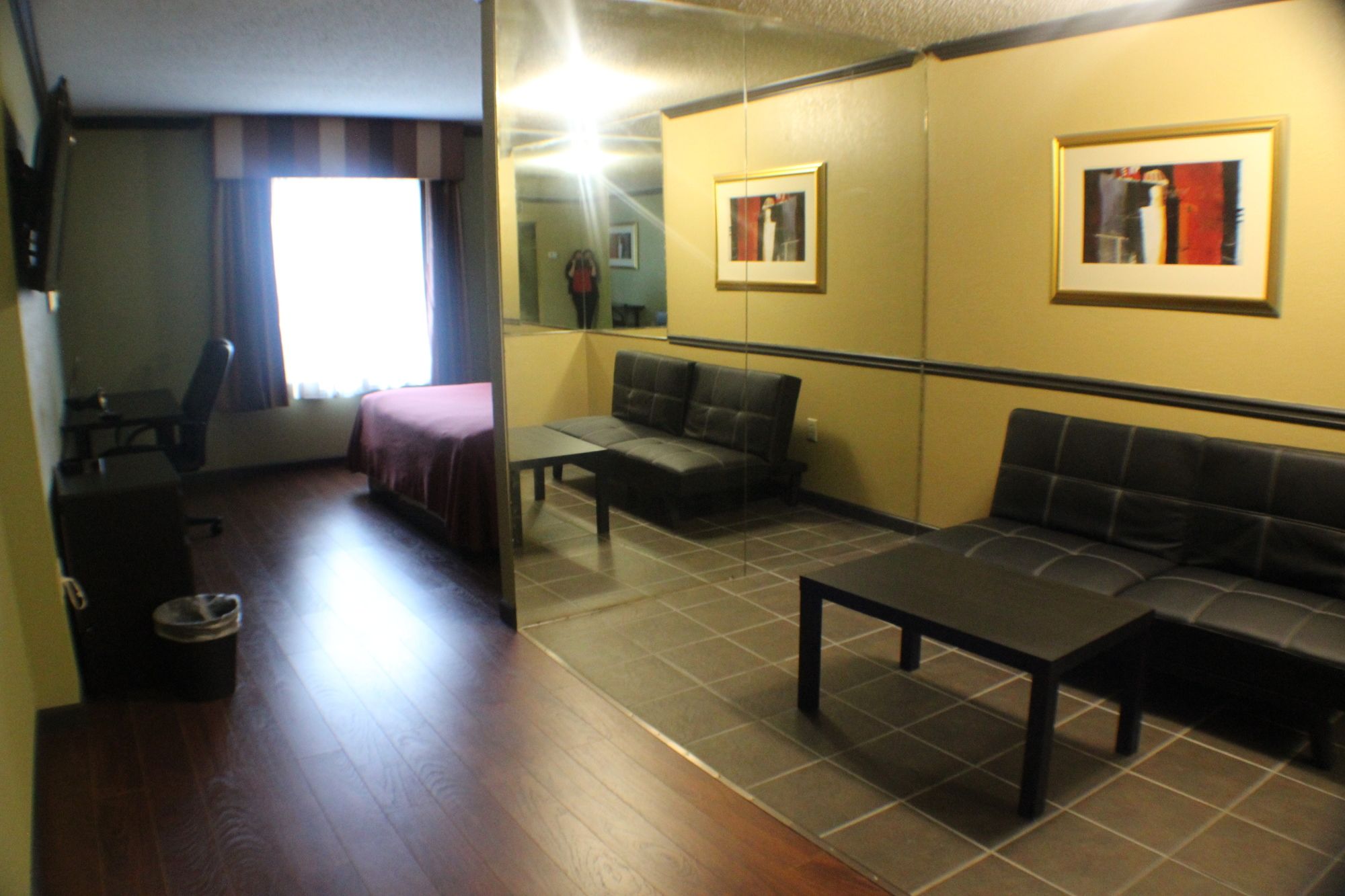 Rite4us Inn & Suites