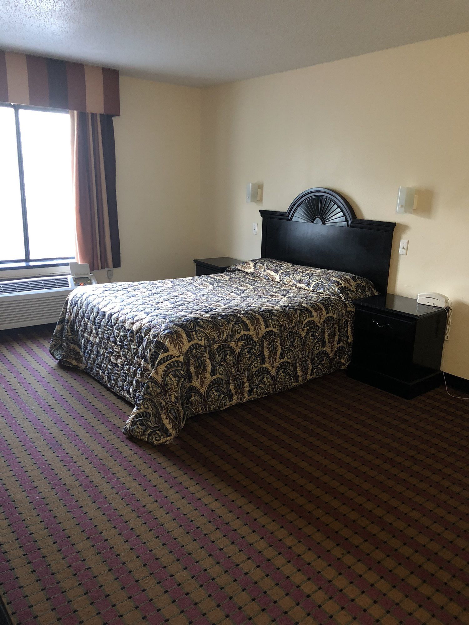 Rite4us Inn & Suites