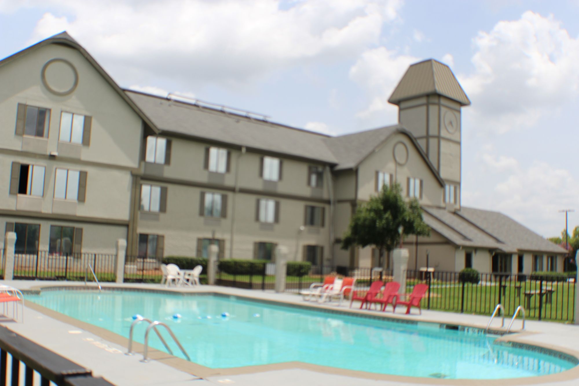 Rite4us Inn & Suites