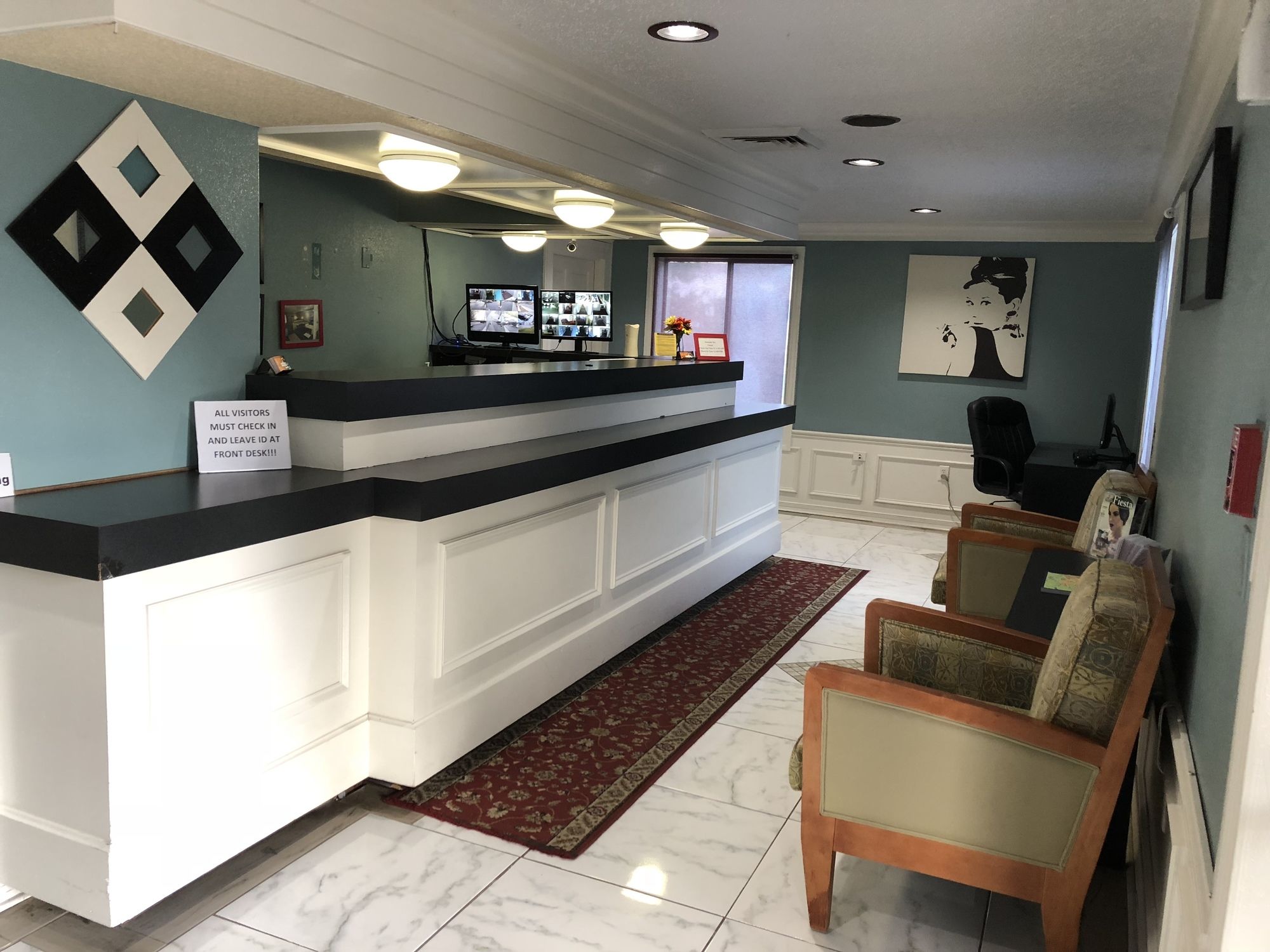 Rite4us Inn & Suites