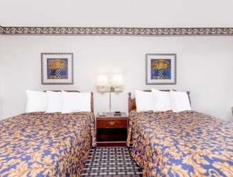 Howard Johnson by Wyndham Perry GA