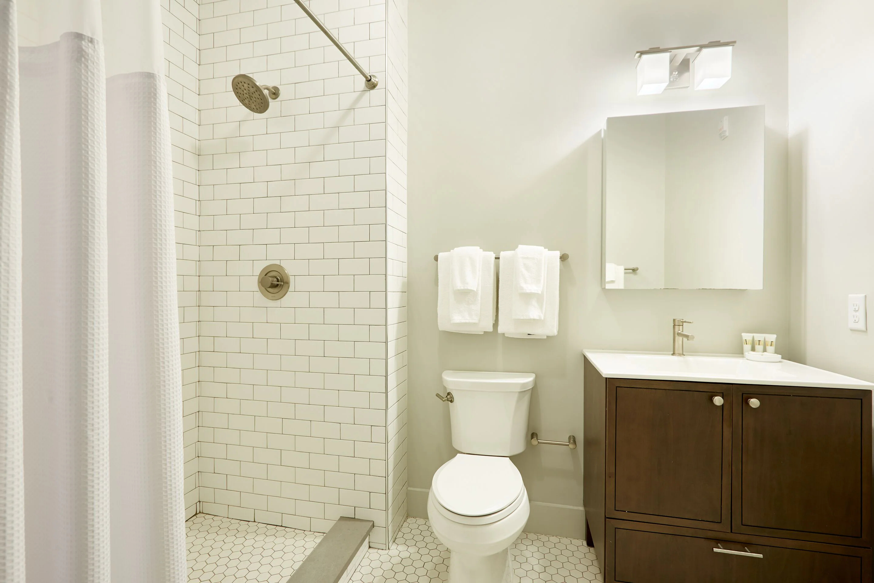 Sonder The Broughton Apartments Historic District