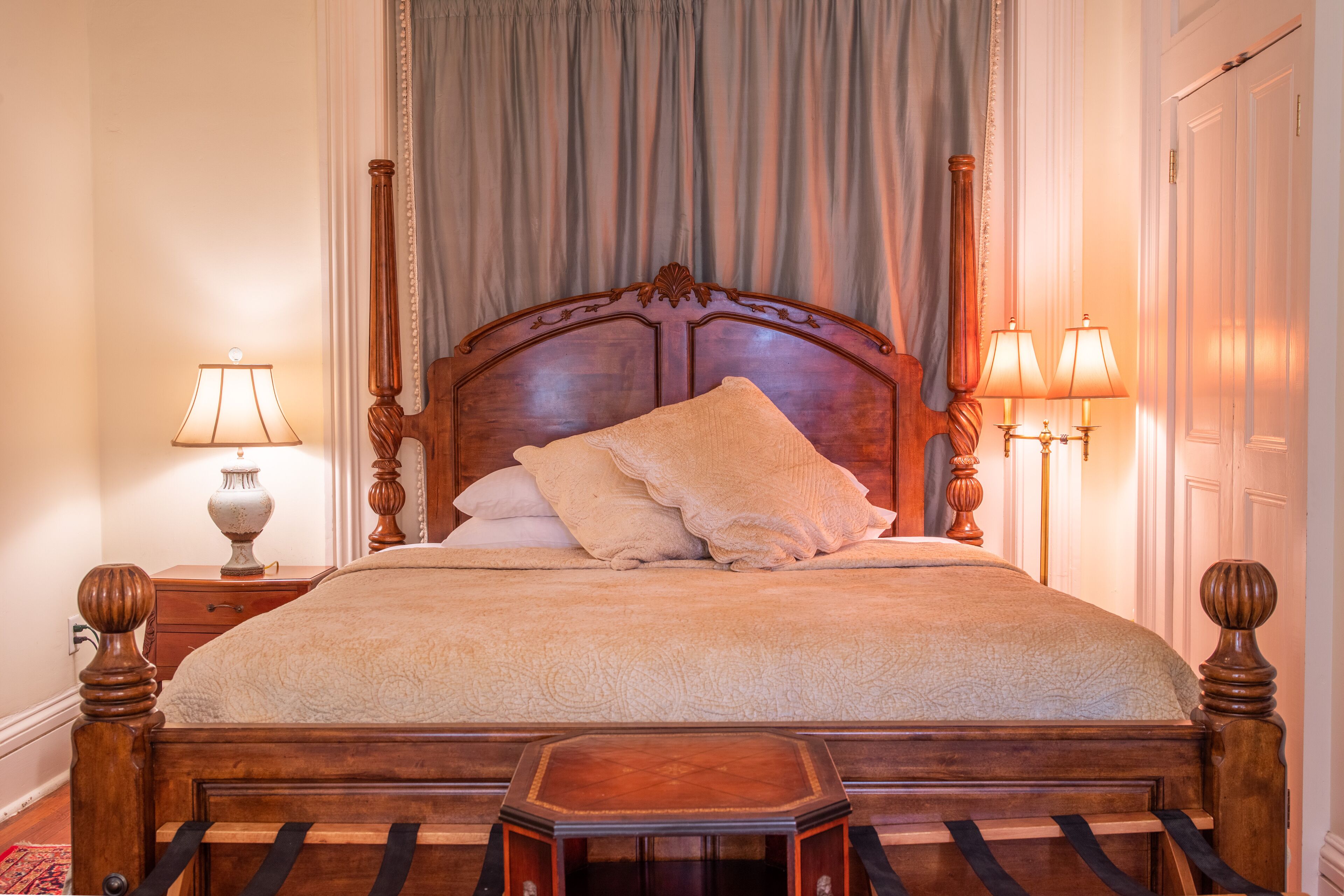 The Olde Savannah Inn