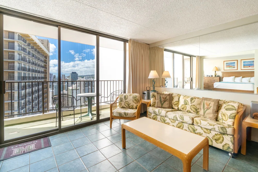 The Waikiki Banyan
