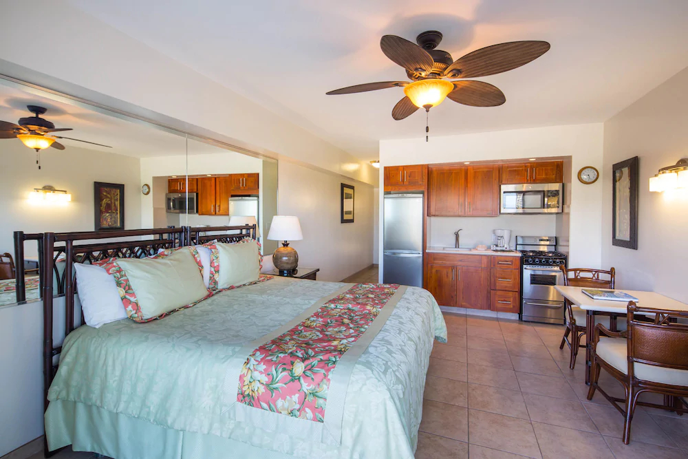 Waikiki Shore by Castle Hotels & Resorts