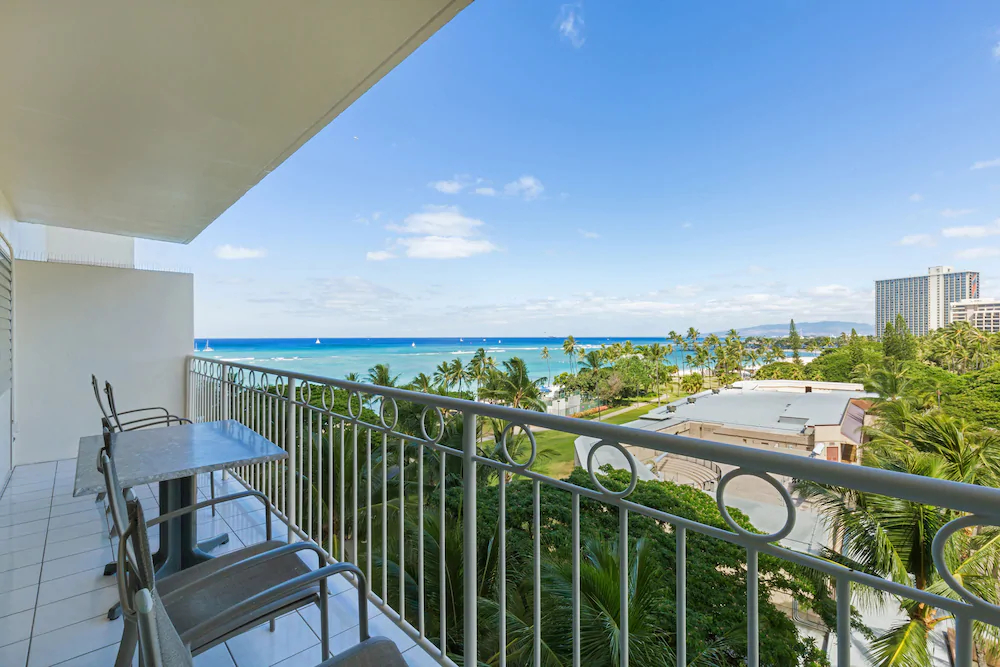 Waikiki Shore by Castle Hotels & Resorts