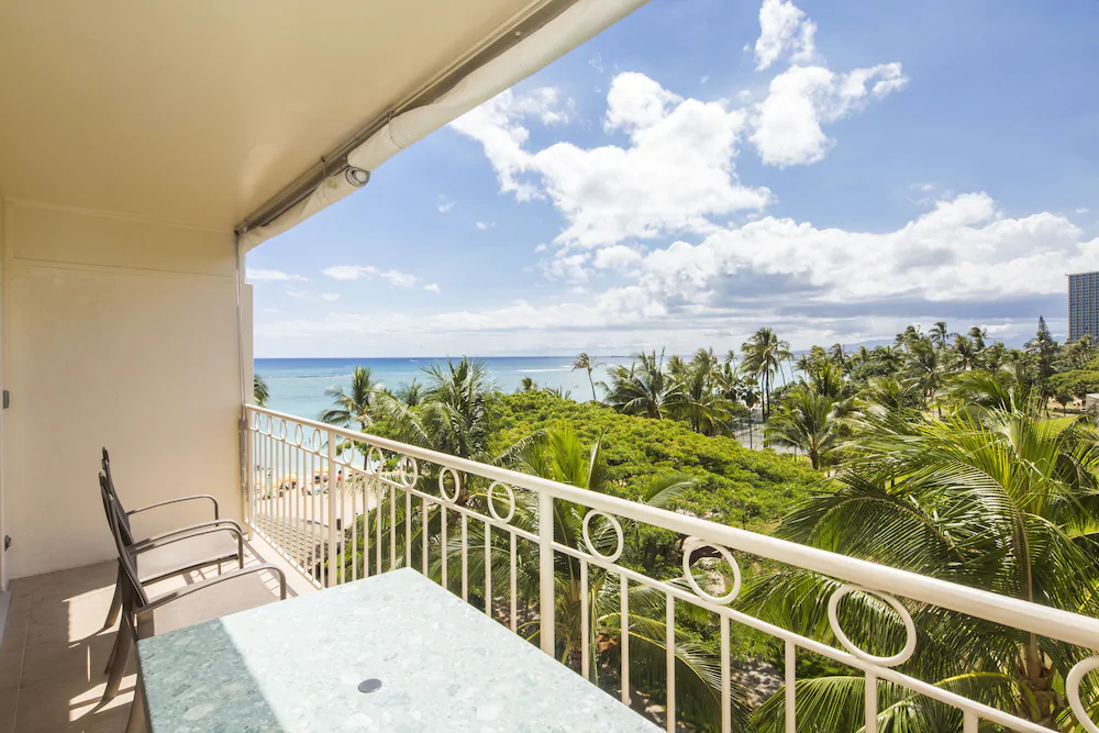 Waikiki Shore by Castle Hotels & Resorts