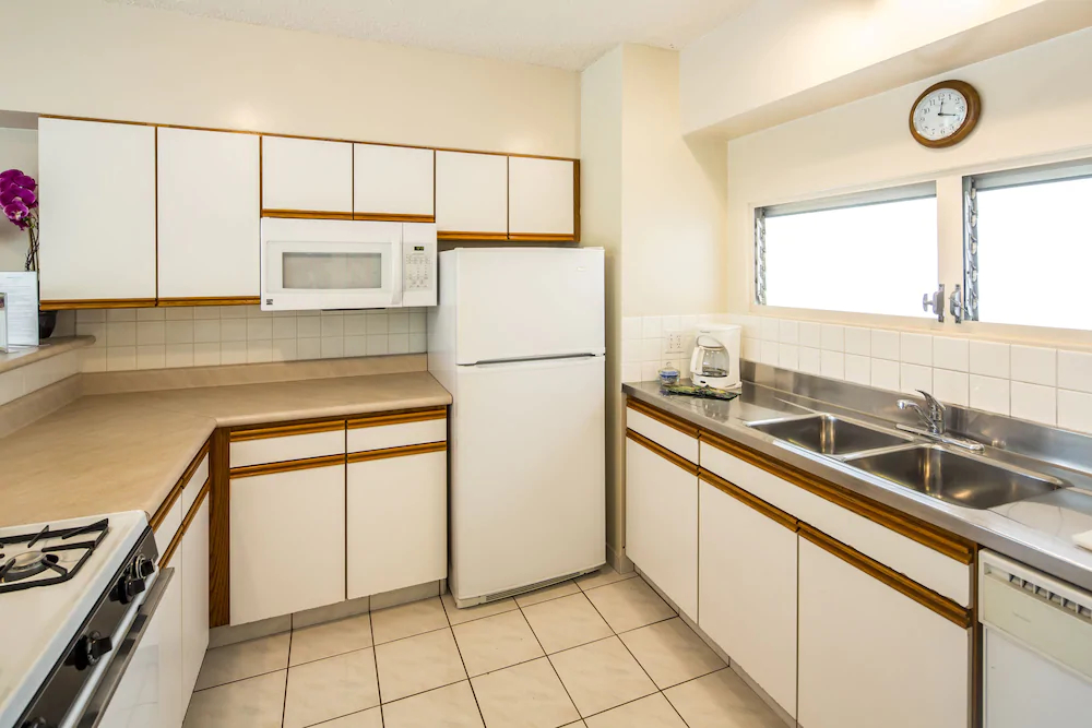 Waikiki Shore by Castle Hotels & Resorts