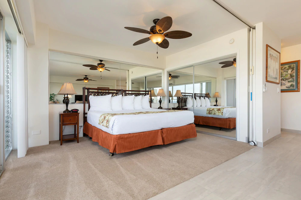 Waikiki Shore by Castle Hotels & Resorts