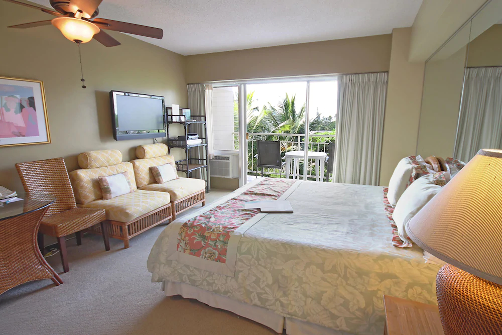 Waikiki Shore by Castle Hotels & Resorts