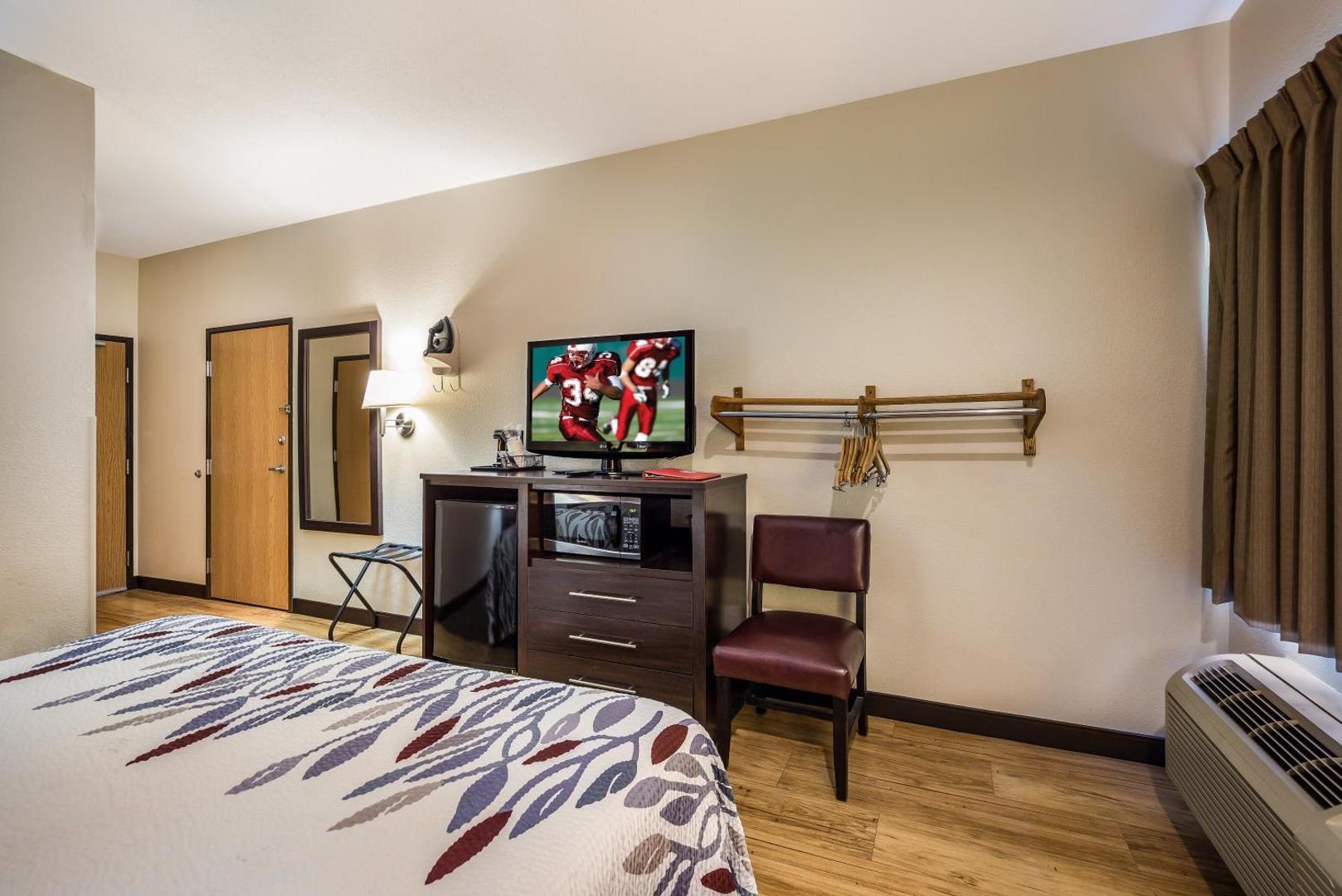 Red Roof Inn St Louis Troy