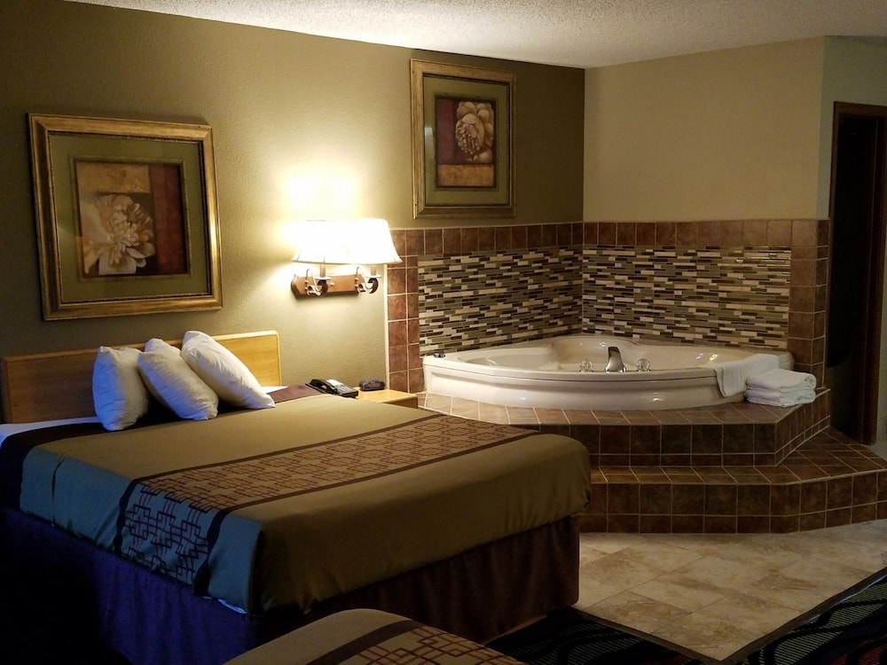 Apple Tree Inn and Suites