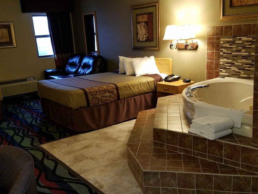Apple Tree Inn and Suites