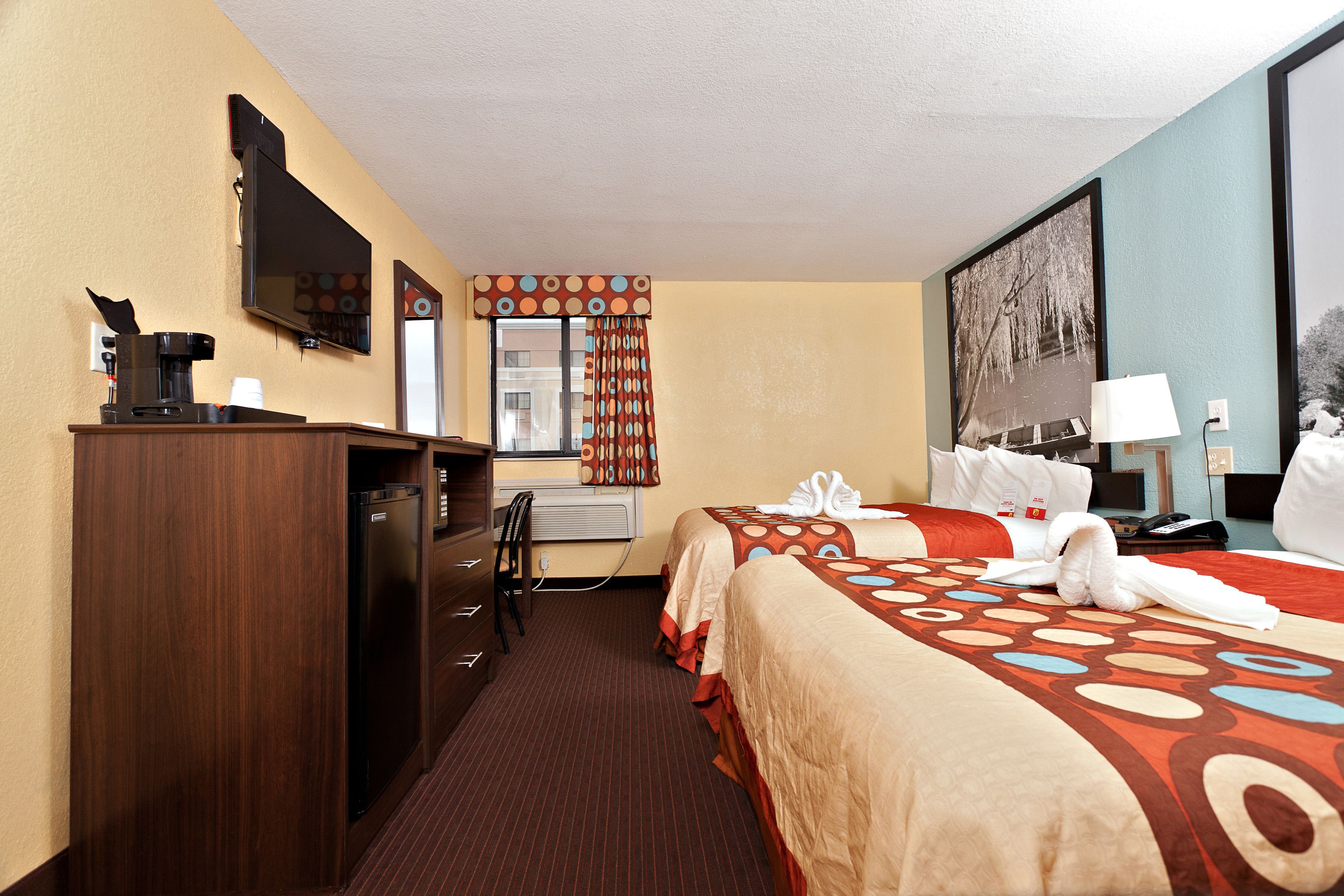 Super 8 by Wyndham Wichita Airport