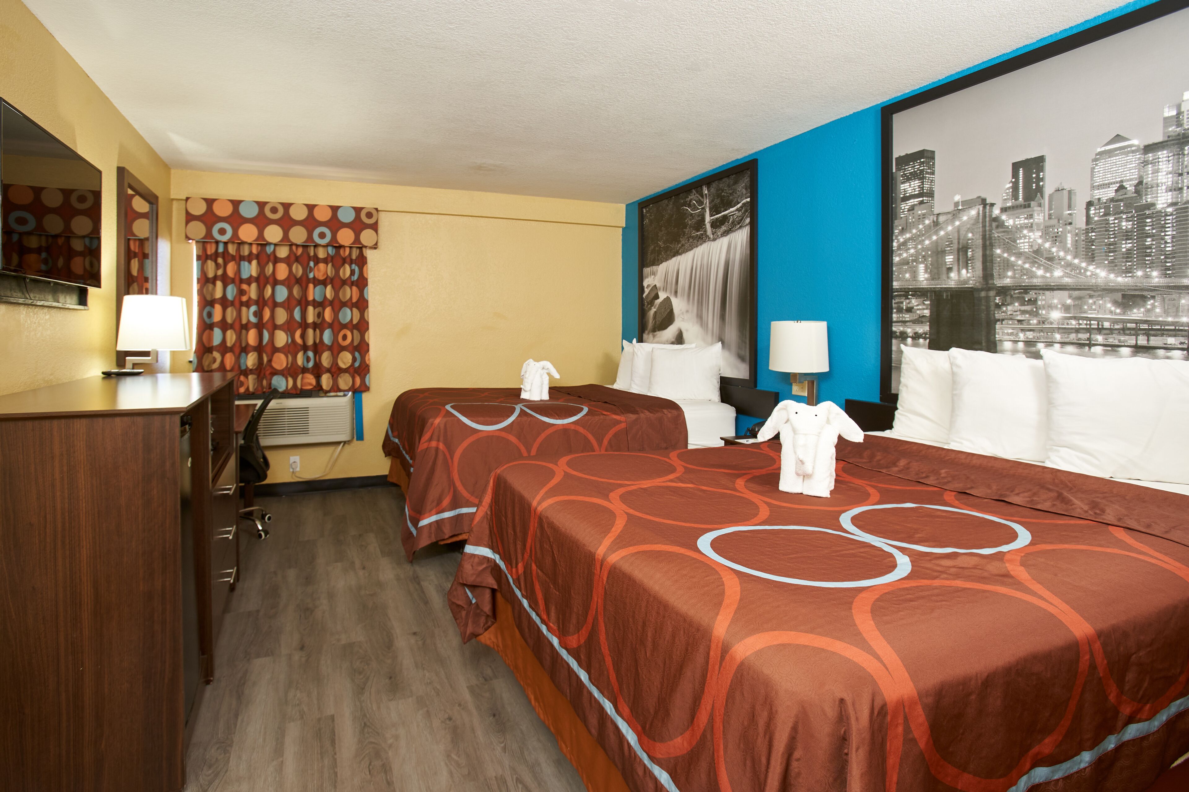 Super 8 by Wyndham Wichita Airport