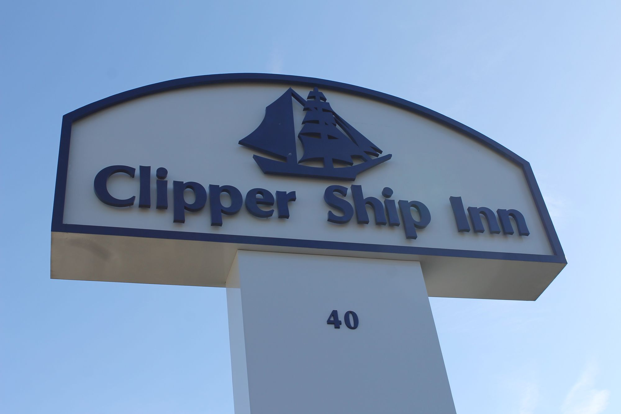 Clipper Ship Inn