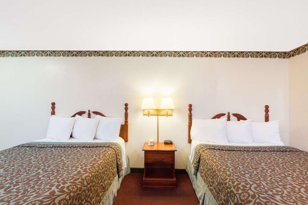 Days Inn by Wyndham Erick