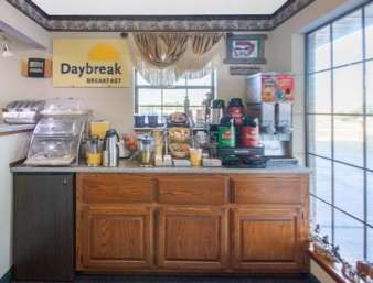 Days Inn by Wyndham Erick