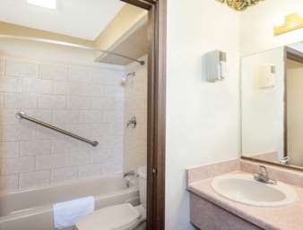 Days Inn by Wyndham Erick