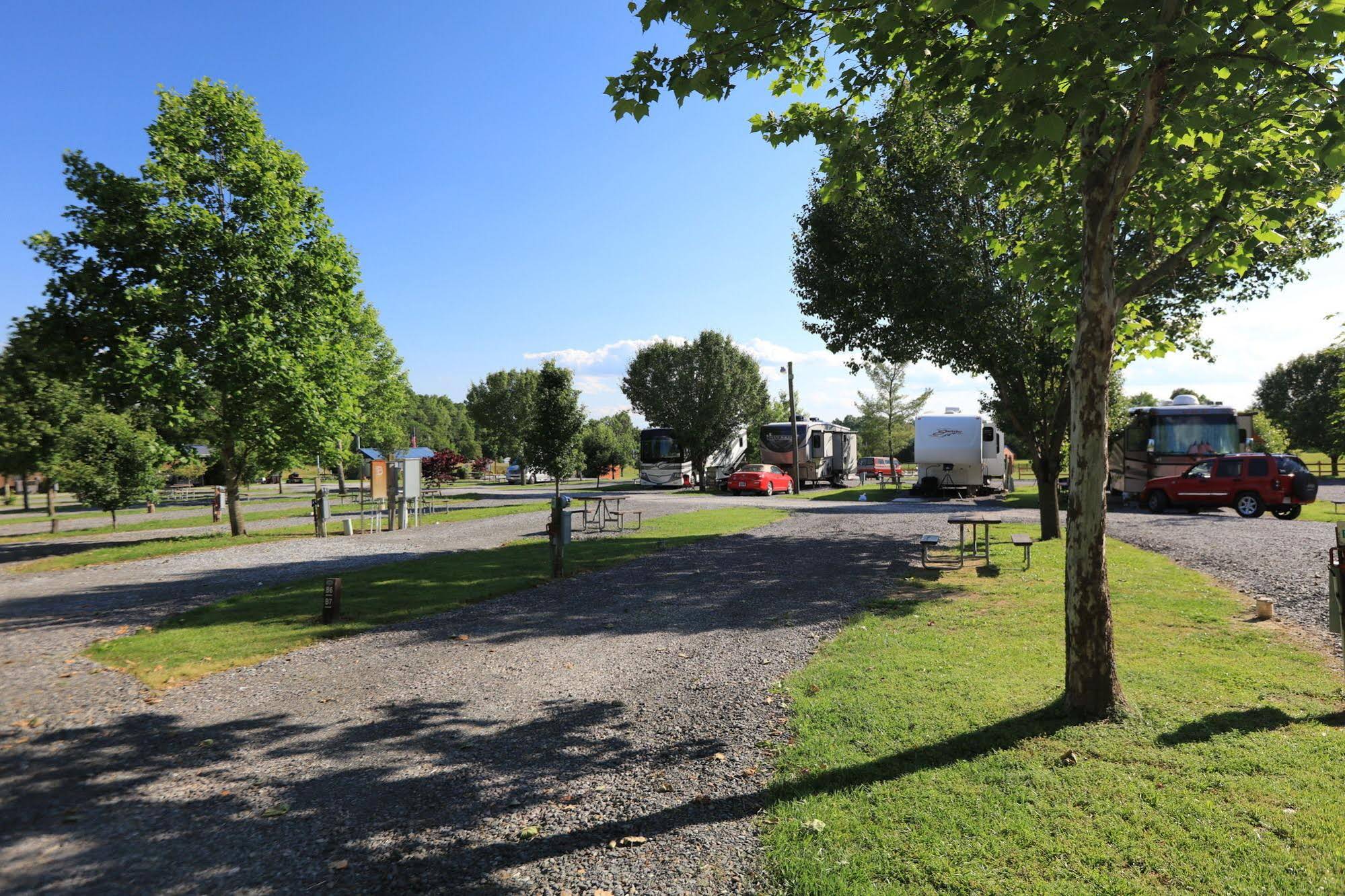 Baileyton RV Park & Cabins – A Cruise Inn Park