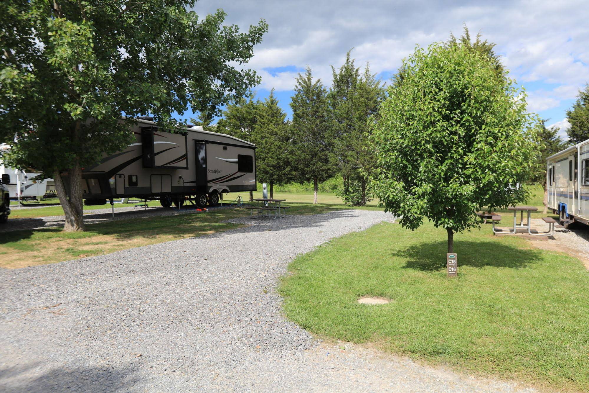 Baileyton RV Park & Cabins – A Cruise Inn Park