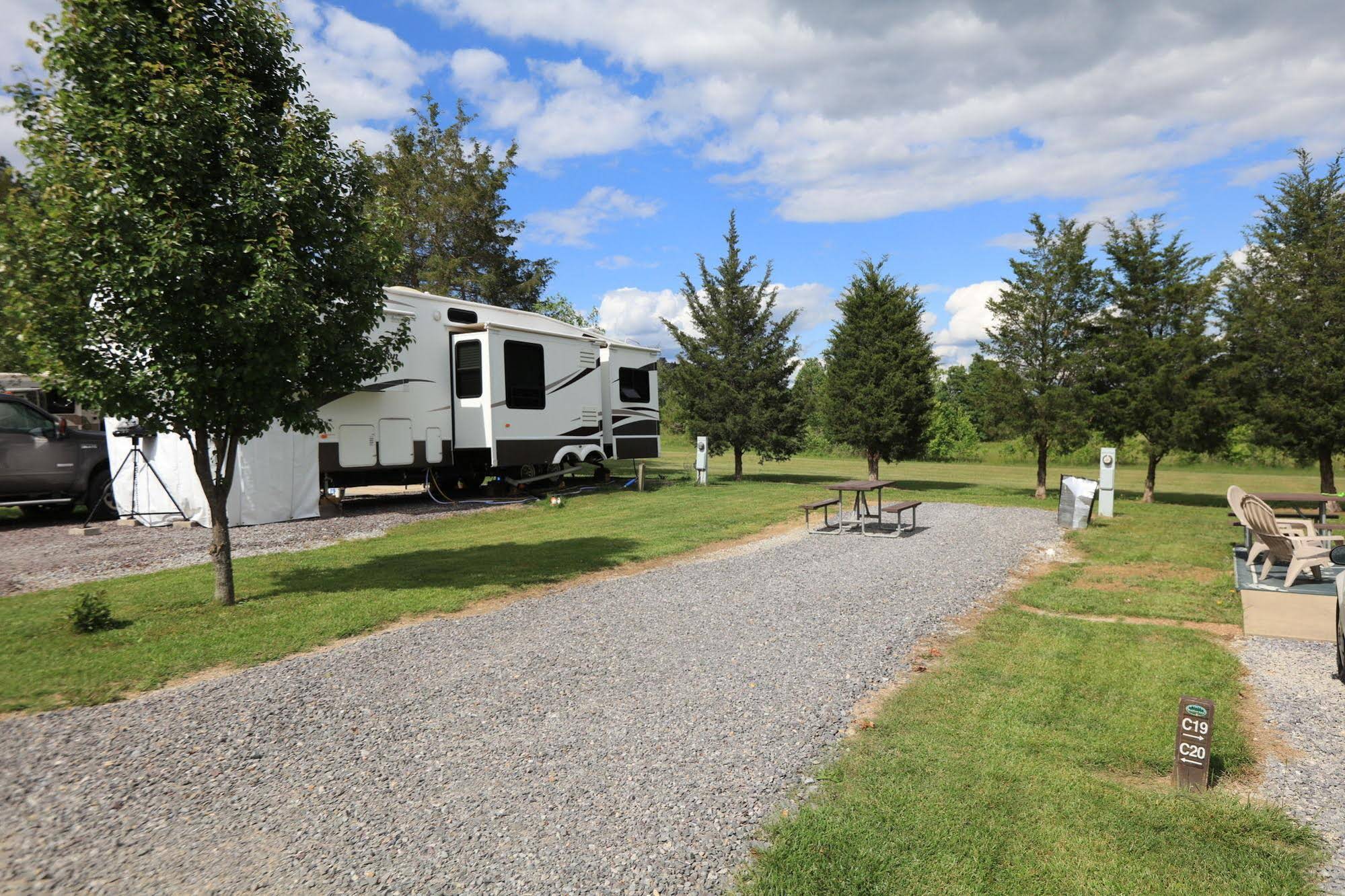 Baileyton RV Park & Cabins – A Cruise Inn Park