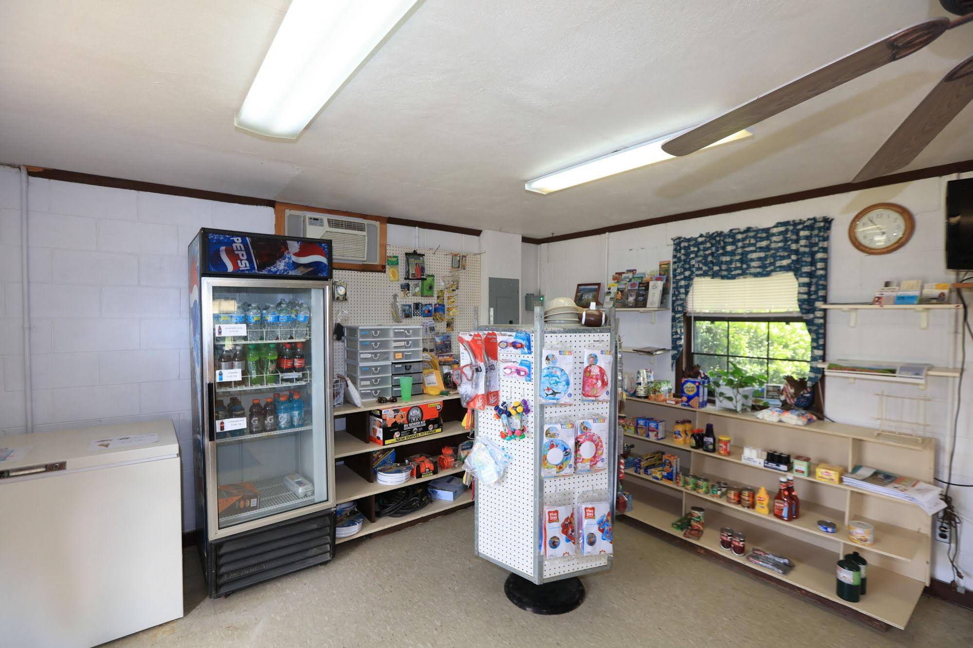 Baileyton RV Park & Cabins – A Cruise Inn Park